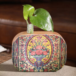 گلدان چوبی طرح باغ گل