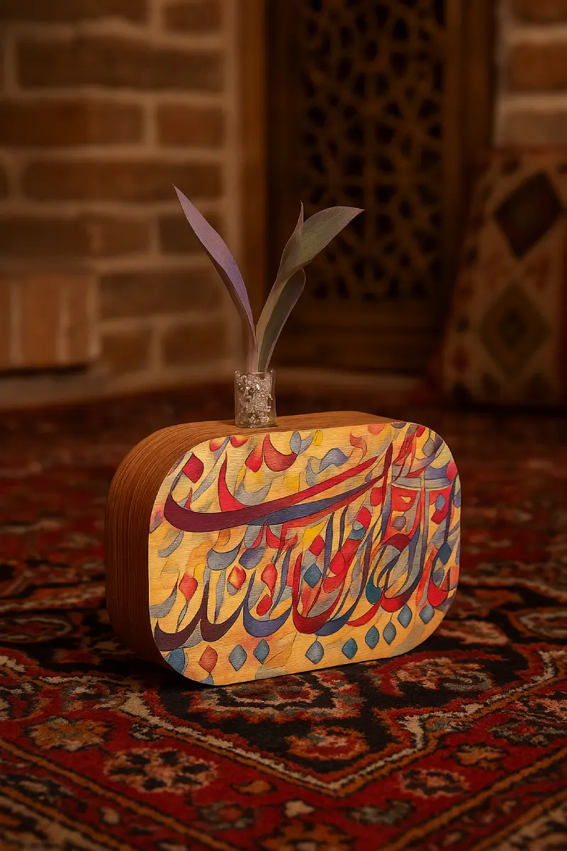 گلدان چوبی طرح دار 