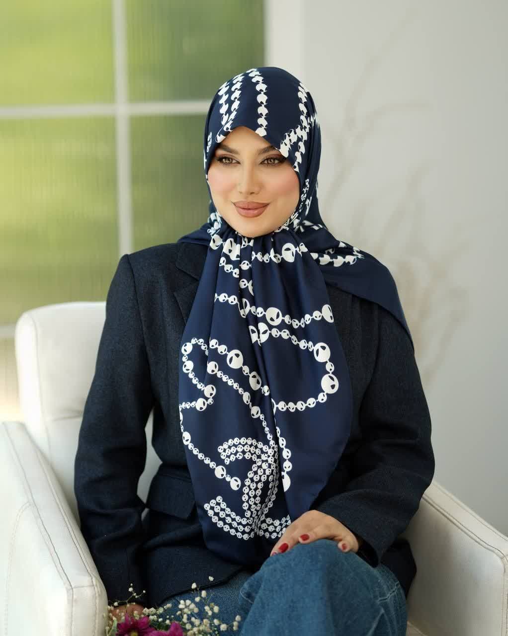 روسری ابریشم ژاکارد مدل t10608